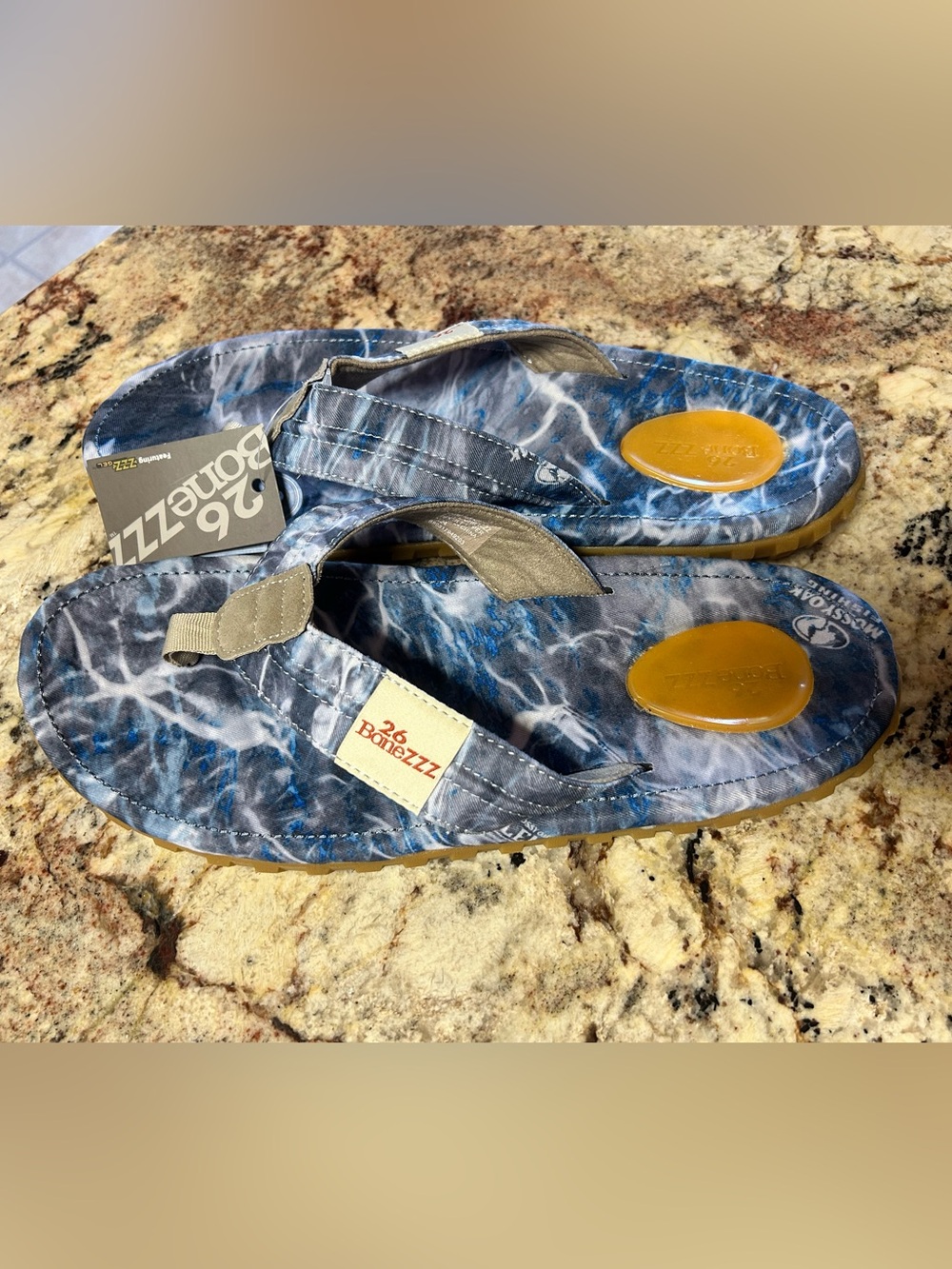NWT 26 Bonezzz & Mossy Oak Crossover Blue Water Men's 14 Fishing Flip Flops